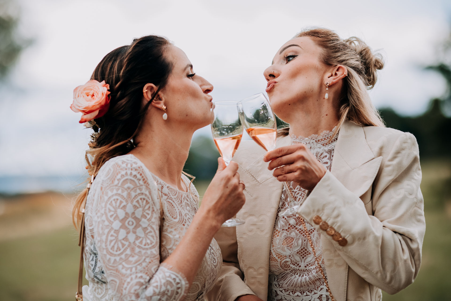 Champagnerklub Gäste im Garten