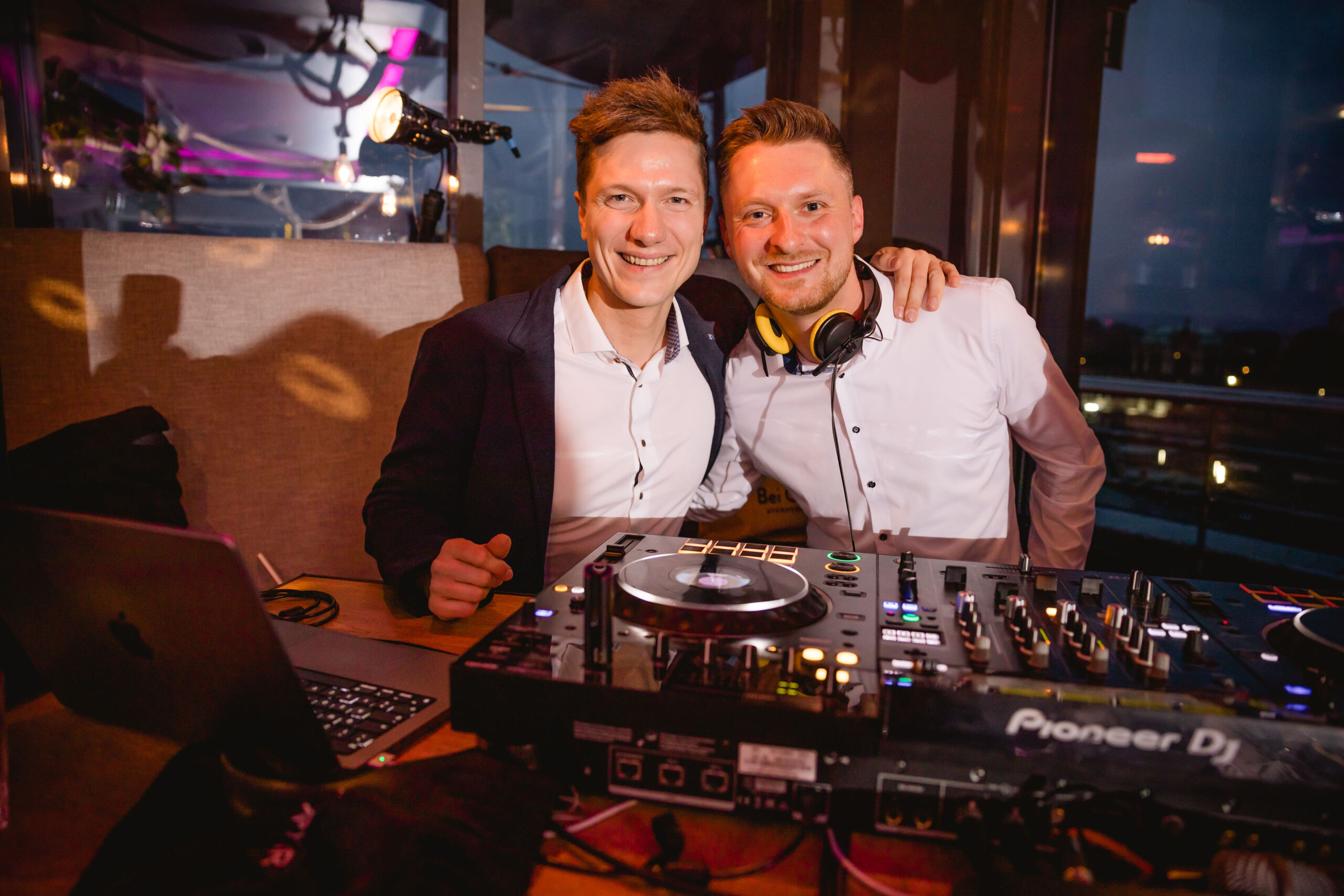Champagnerklub Pop-Up-Event Stimmungsbild
