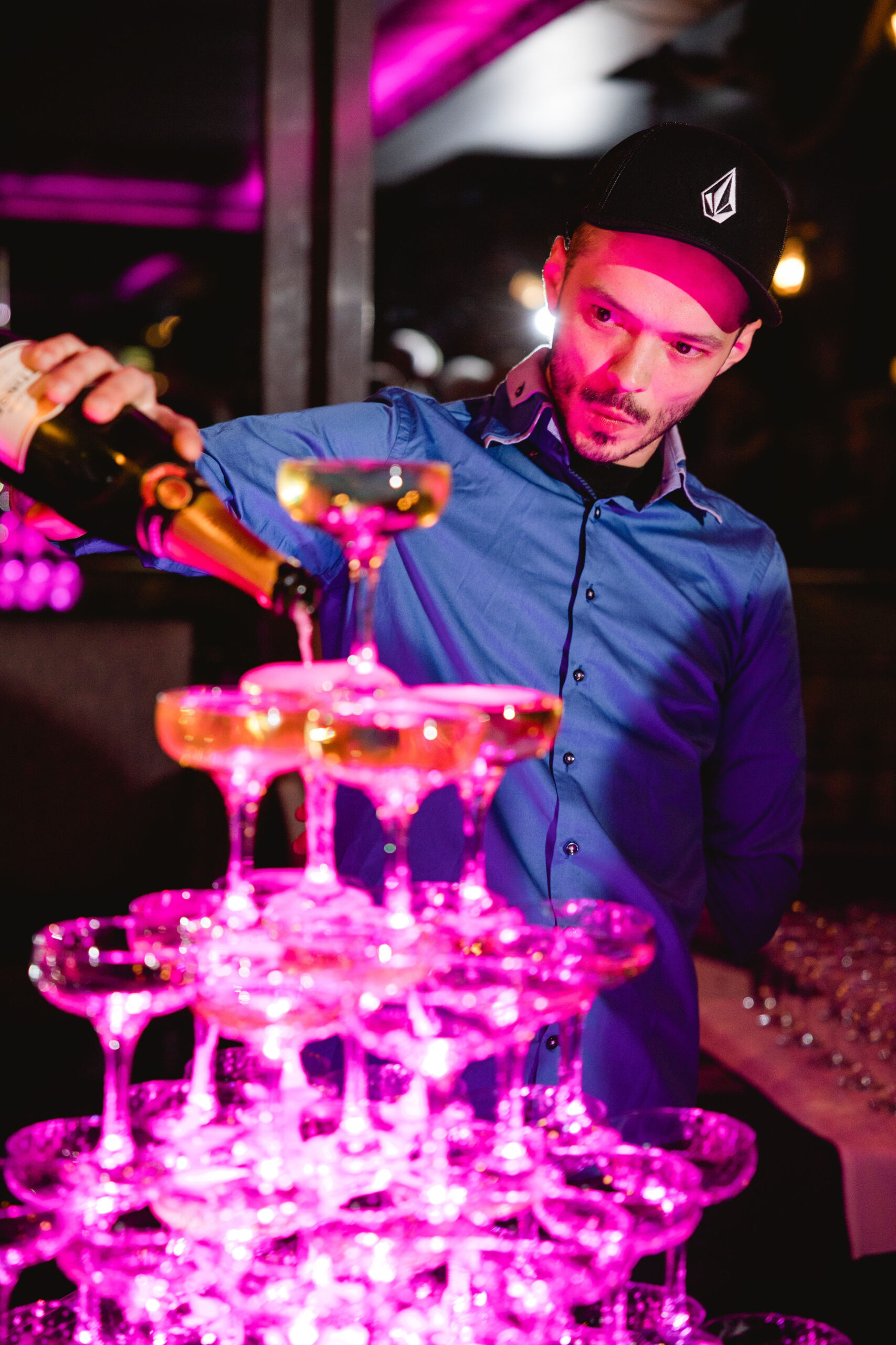 Champagnerklub Gäste bei Sonnenuntergang